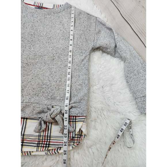 Izod Women's Gray Plaid Long Sleeve Scoop Neck Pullover Sweatshirt Size Medium - Picture 6 of 6